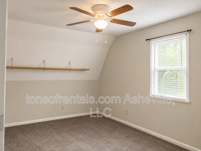 Building Photo - 26 Craven Hill Cir