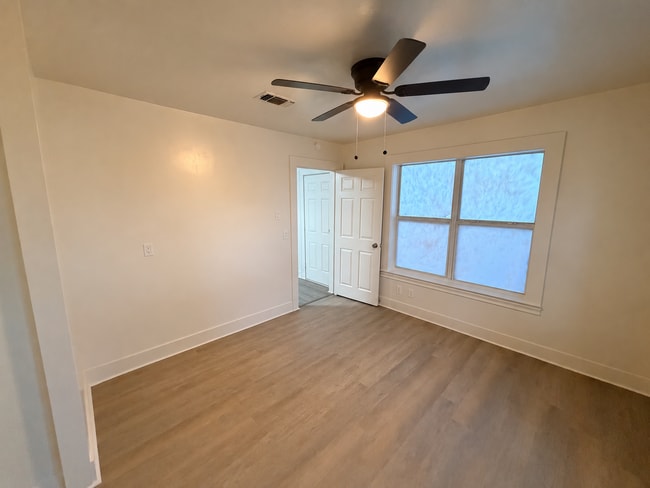Building Photo - 612 Pulliam St