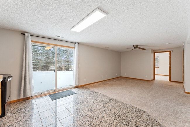 Building Photo - 4765 Penkwe Cir