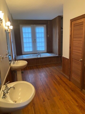 Building Photo - 1210 Whiddon Mill Rd