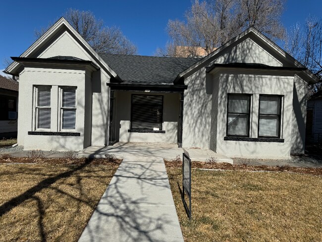 Building Photo - 206 W Myrtle St