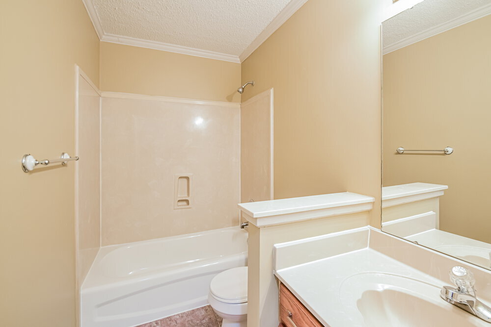 Building Photo - 430 N Ericson Rd