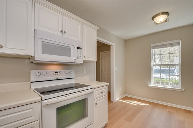 Building Photo - 1206 Bison Way