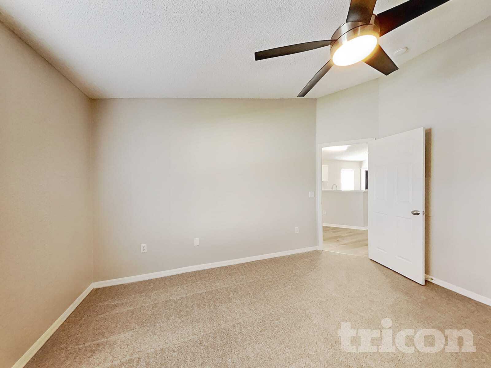 Building Photo - 7403 High Bluff Rd N