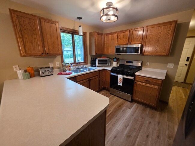 Building Photo - 262 Highland Pike Rd