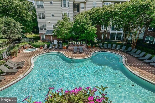 Building Photo - 1570 Spring Gate Dr.