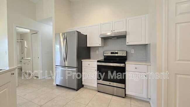 Building Photo - 342 NE 17th St