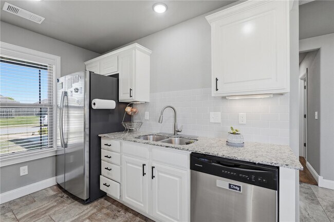 Building Photo - 3807 S W Capstone Ave