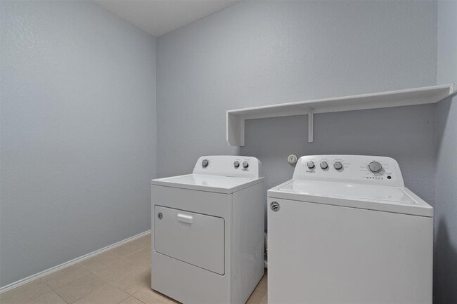 Building Photo - 5508 Nelson Oaks Dr