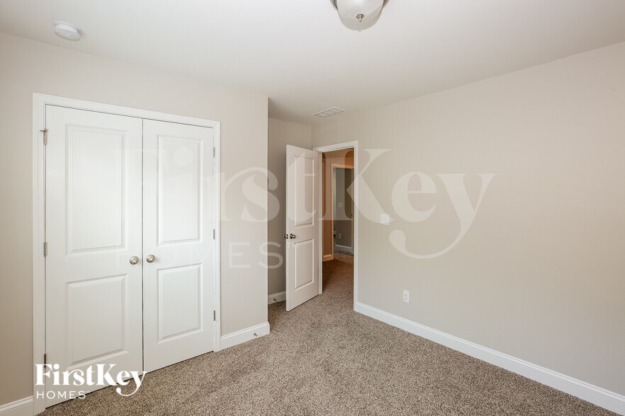 Building Photo - 9507 Blue Knoll Ct