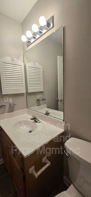 Building Photo - 14109 Southbridge Forest Dr