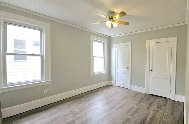 Building Photo - 8 Boyden Pkwy S