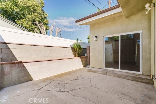 Building Photo - 7947 Woodman Ave