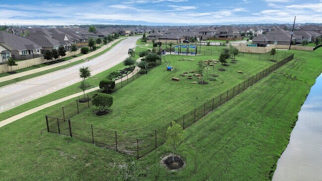 Building Photo - 10307 Malta Trce Dr