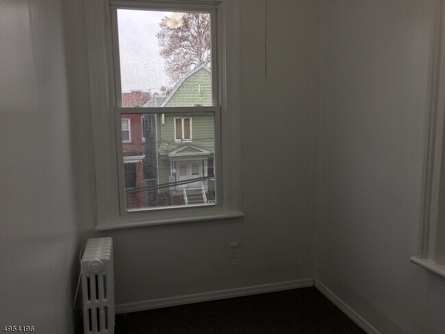 Building Photo - 40 Greenville Ave