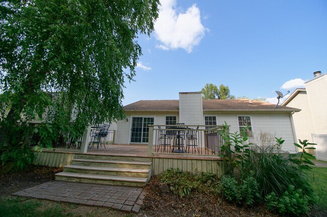 Building Photo - 405 Galway Dr