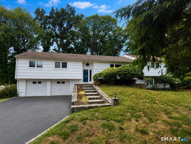 Building Photo - 4 Nappa Ln