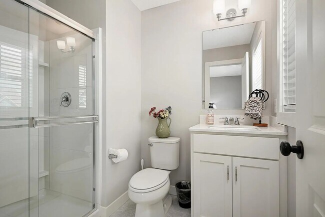 Building Photo - Absolutely stunning woodbury property for lease!