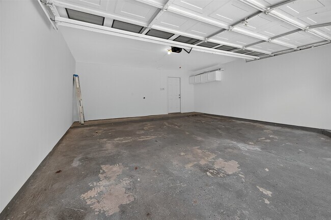 Building Photo - 12691 Briar Patch Dr