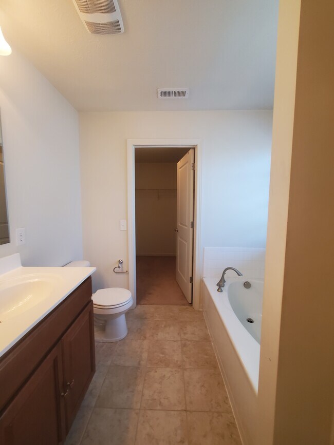 Building Photo - 13973 Catalina Dr