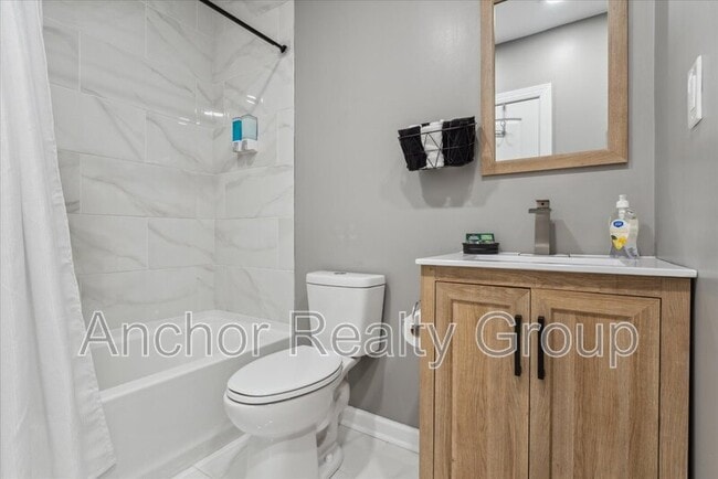 Building Photo - 250 N 4th St