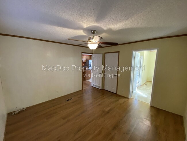 Building Photo - 6280 Mt Airy Dr