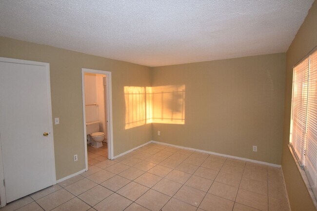 Building Photo - 3115 Split Willow Dr