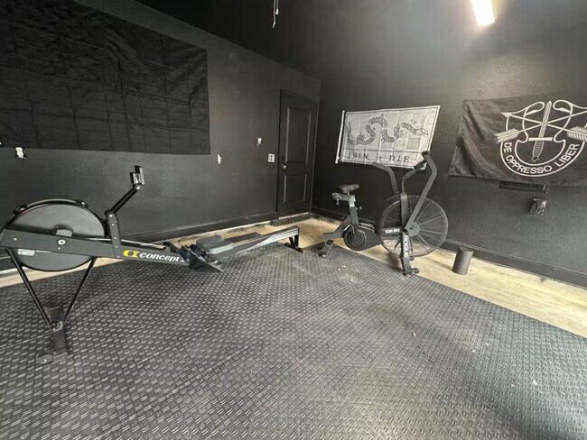 Building Photo - 2064 Constitution Dr