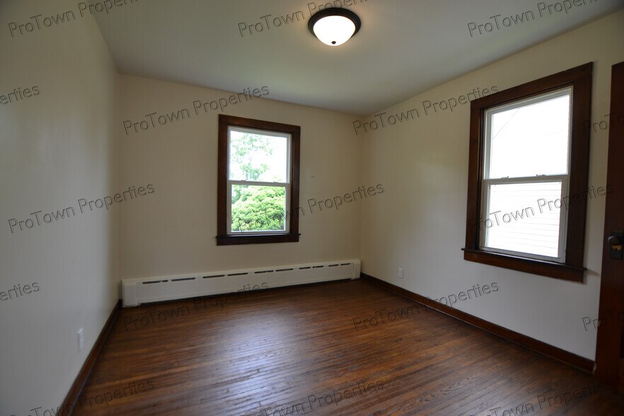 Building Photo - 1314 Kinsey Ave