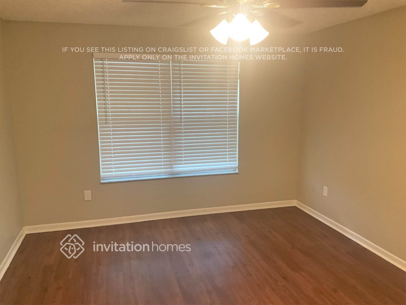 Building Photo - 553 Oak Creek Dr