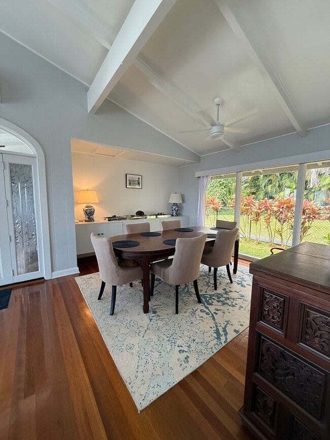 Building Photo - Honolii Fully Furnished Residence