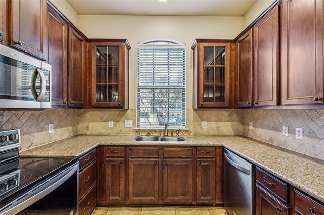 Building Photo - 1924 Lantana Ln