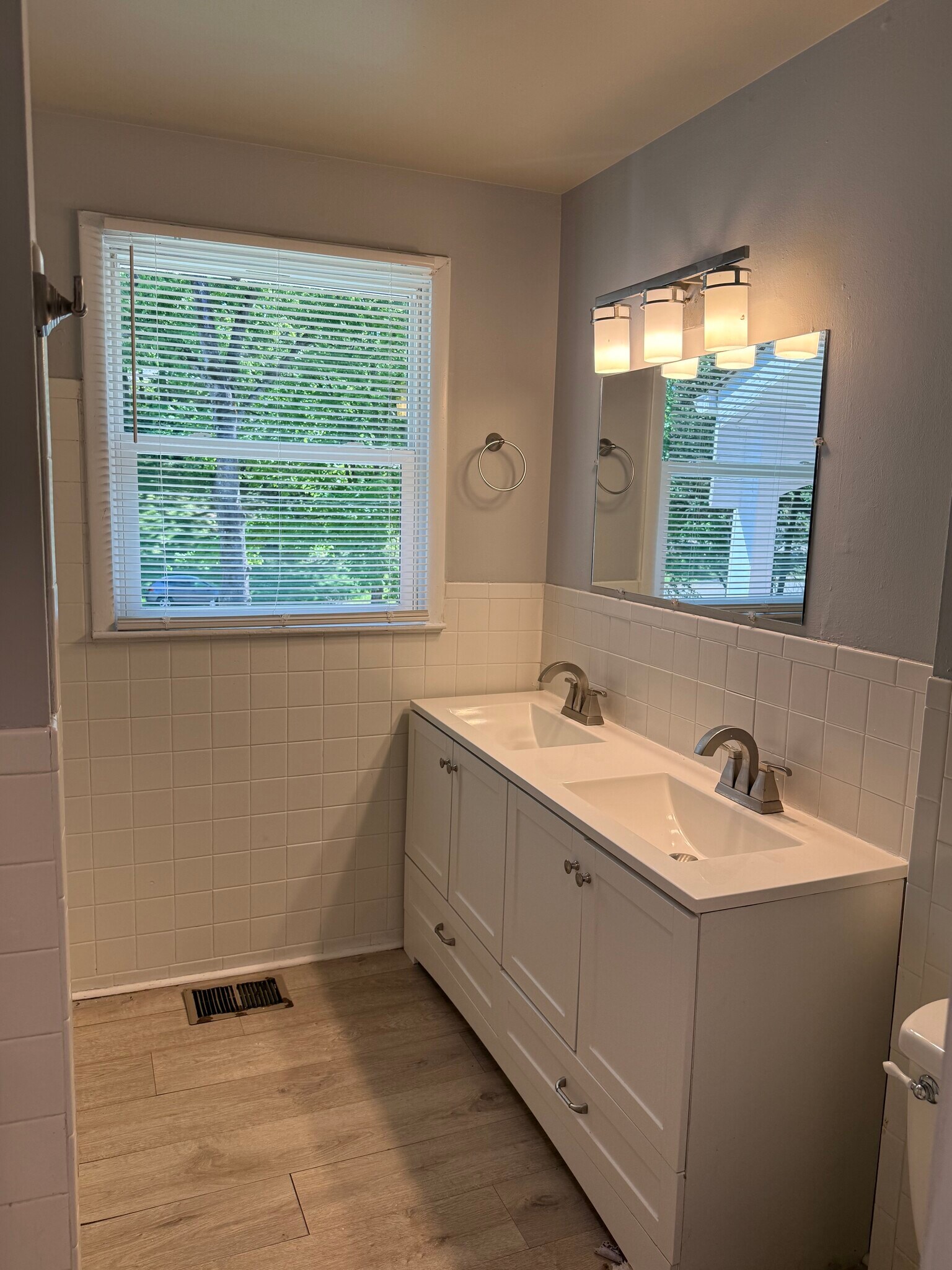 Building Photo - 317 Melvin Jones Dr