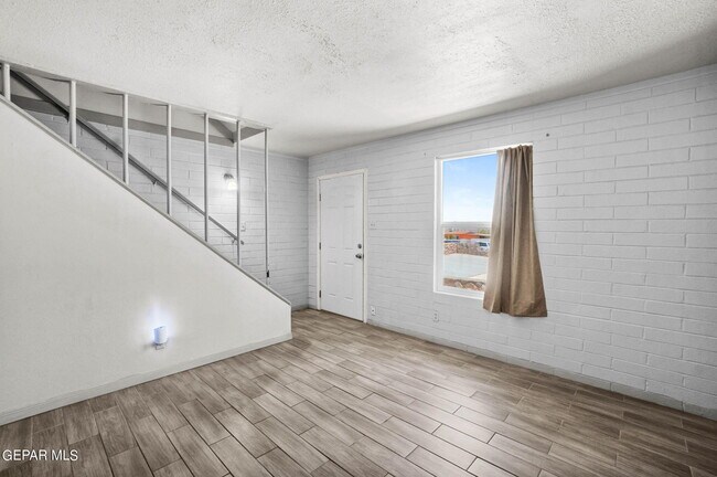Building Photo - 3702 Keltner Ave