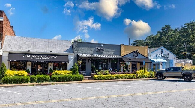 Building Photo - 390 Alpine Dr