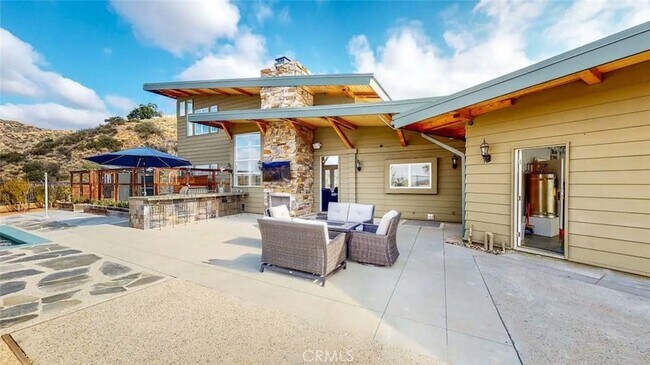 Building Photo - 7300 Santa Susana Pass Rd