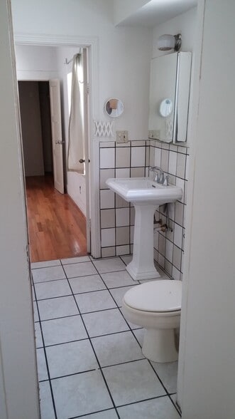 Building Photo - 1003 N Coronado St