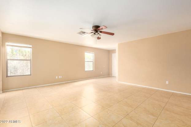 Building Photo - 11800 W Bloomfield Rd