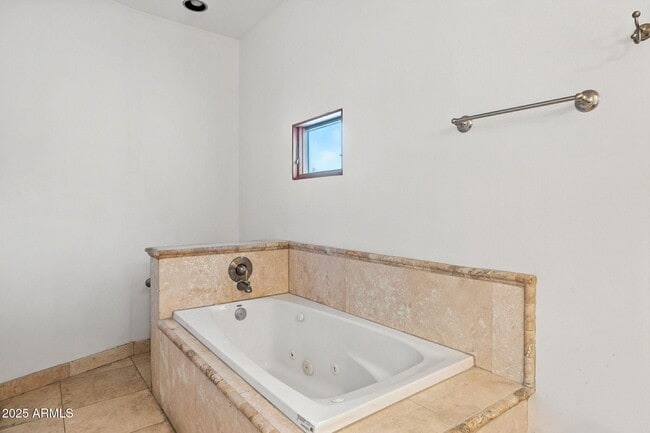 Building Photo - 3519 N 63rd Pl