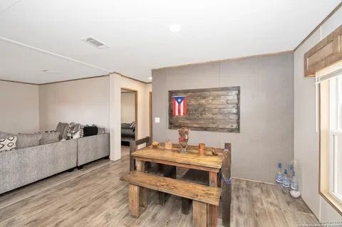 Building Photo - 70 Gallinas Crk Rd