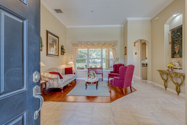 Building Photo - 2500 Azzurra Ln
