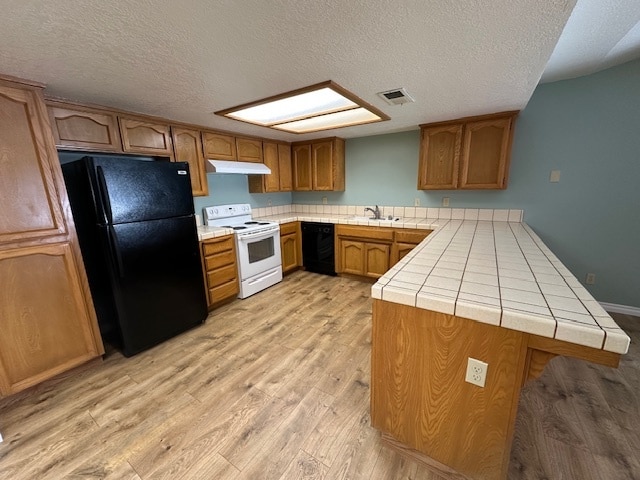 Building Photo - 49400 River Park Rd