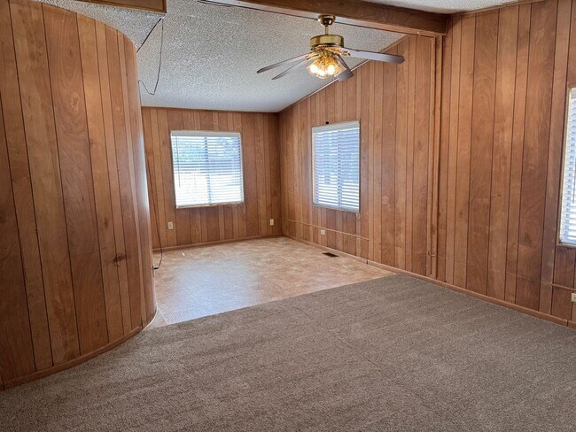 Building Photo - 715 Massachusetts Ave