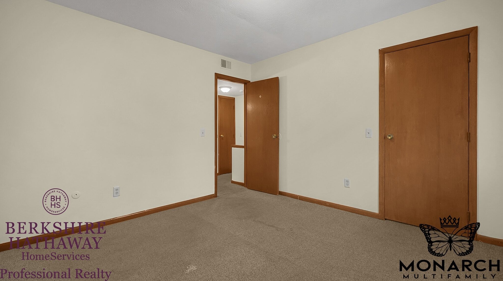 Building Photo - 3042 Sandridge Ave