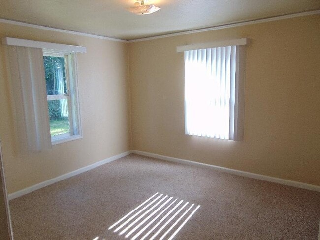 Building Photo - Adorable 3BD Home with Tons of Vintage Charm!