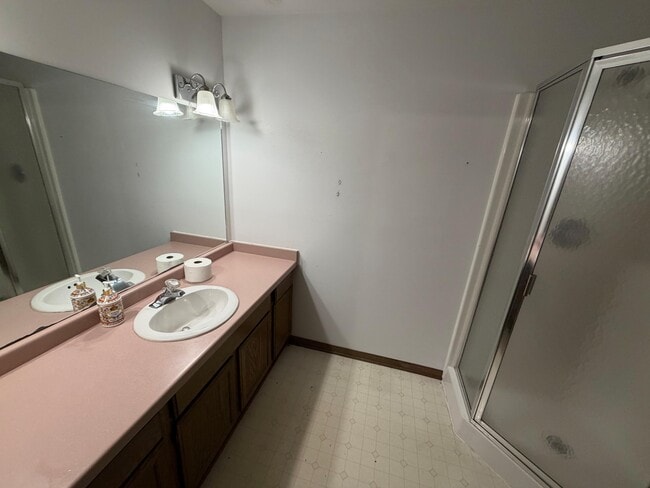 Building Photo - 2568 Pebble Valley Rd