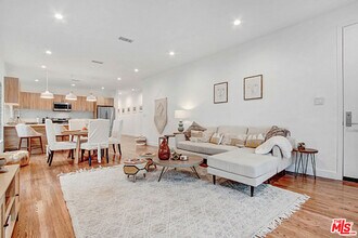 Building Photo - 434 N Ogden Dr