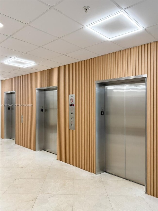 Building Photo - 2780 NE 183rd St