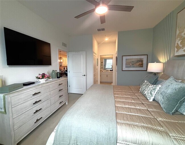 Building Photo - 12140 Wellen Golf St
