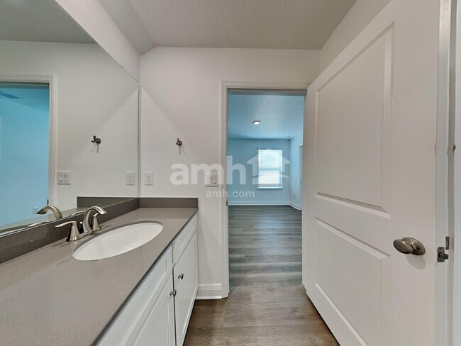 Building Photo - 6622 Atlantic Bch Ave